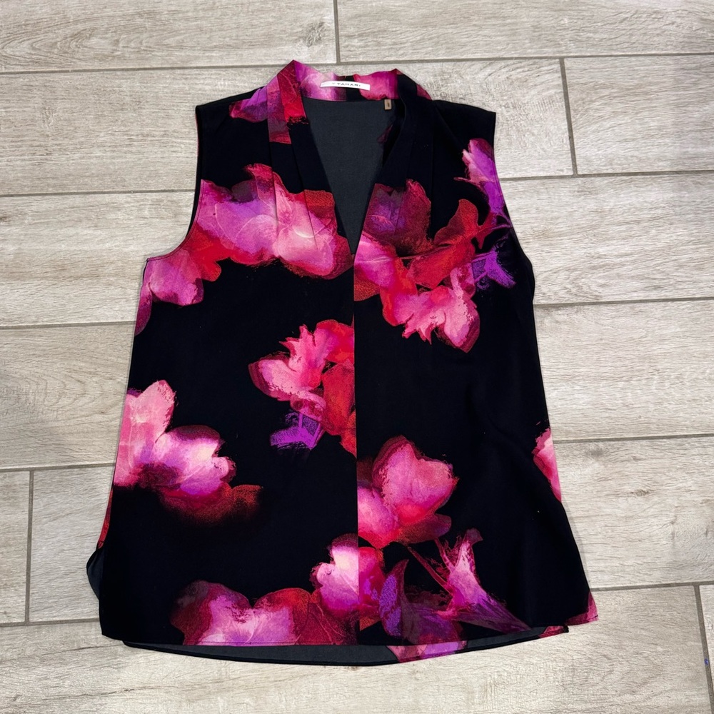 T Tahari Flower Blouse XS